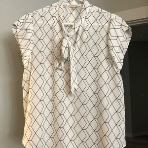 Lily White Women’s Blouse